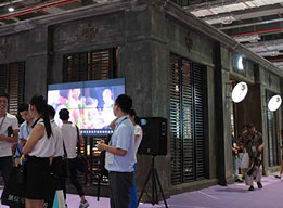老裁缝参加上海国际家居博览会